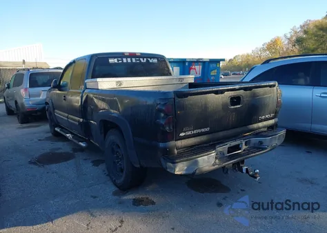 2003 Chevrolet Silverado 1500 Ls z USA, uszkodzony, nr VIN 2GCEC19T331222721